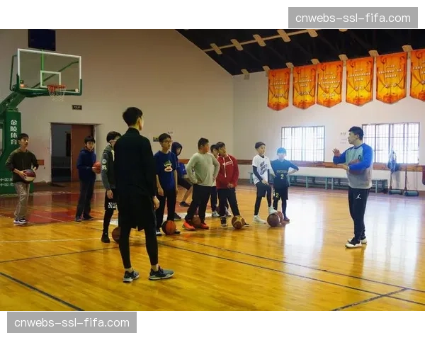 NBA关怀行动:在孟菲斯举办大型青少年篮球训练营 NBA关怀行动:在孟菲斯举办大型青少年篮球训练营